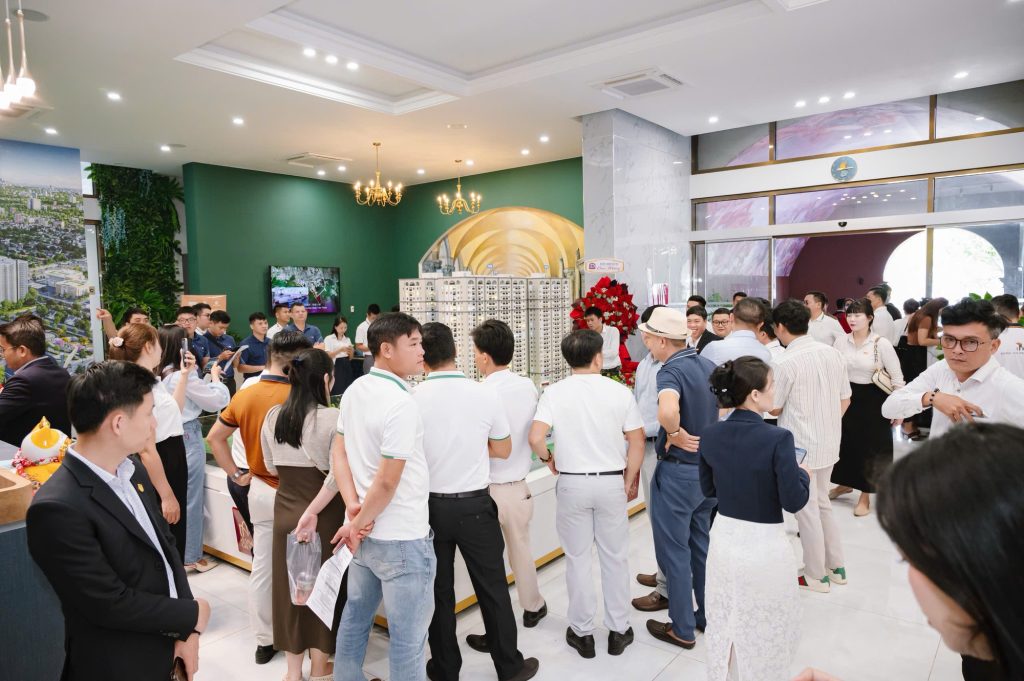 Maison Grand khai trương căn hộ mẫu: Chuẩn sống chuyên gia giữa CBD TP.HCM mới