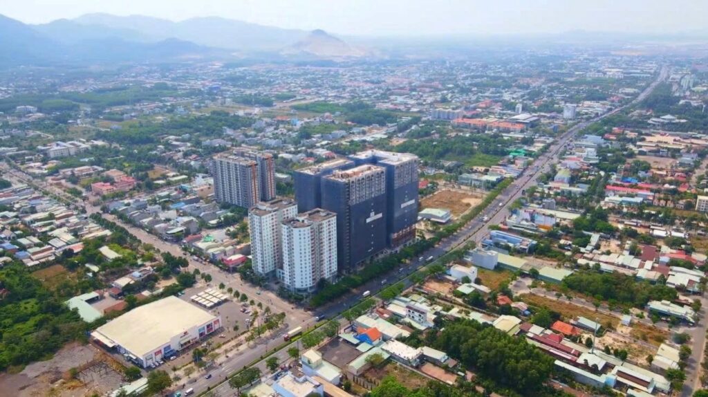 Dự án hiện hữu tại thị trường tạo ra “vùng trũng” về giá